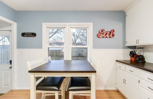 St. Louis Park Casa | Home Away From Home: Fully Equipped, Pet Friendly Haven Welcomes You