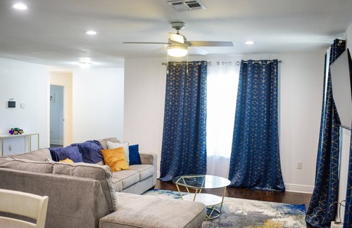 Gentilly Woods Casa | Home Away From Home 10 Mins from the French Quarter