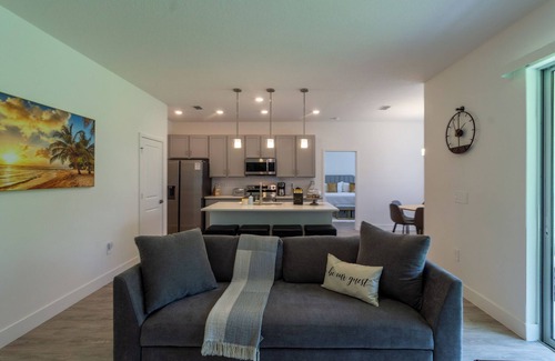 North Port Casa | Home away from home in Sunshine State escape!