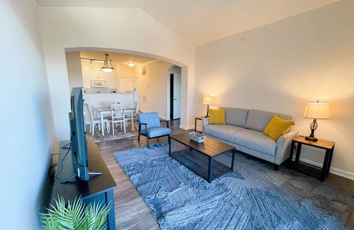 Frederick Apartamento | Home away from home with stunning mountain views
