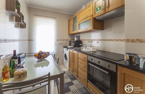 Ponta Delgada Apartamento | Home Azores - Calheta Suites Downtown