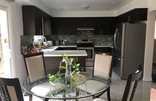 Markham Casa | Home Base