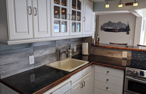 Burley Casa | Home by the Sea Waterfront 2-bedroom, 1-Office in beautiful Gig Harbor