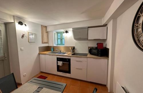Viviers Casa | HOME ET HOLIDAY La Muscadelle