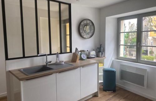Viviers Casa | HOME ET HOLIDAY Le Petit Verdot