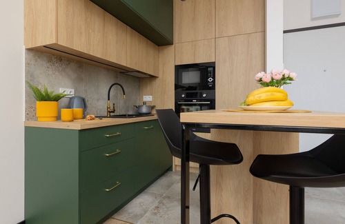 Praga Polnoc Apartamento | Home Factory Estate Kotsisa by Renters