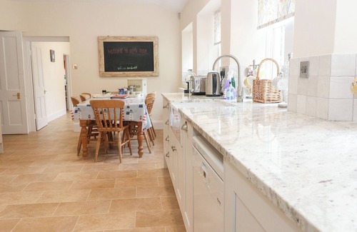Ducklington Cabaña | Home Farm