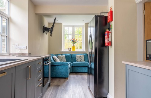 Graythwaite Otro | Home Farmhouse - sleeps 8 guests in 4 bedrooms