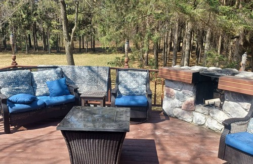 Stevens Point Casa | Home for rent during 2025 NFL Draft. 90 minute drive to Green Bay