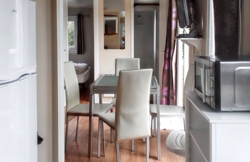Saint-Hilaire-sous-Romilly Casa | Homerez - Bungalow en Saint-Hilaire-sous-Romilly
