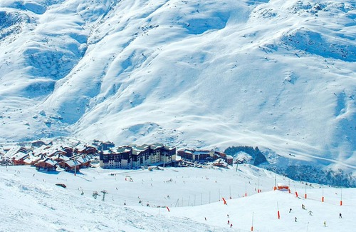 Praranger Chalet De Esquí | Homerez - Chalet a la montaña a 1 km de las pistas para 15 pers. con jacuzzi