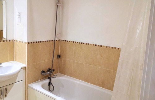 Bishop's Stortford Apartamento | BookedUK: Home from Home Apartment