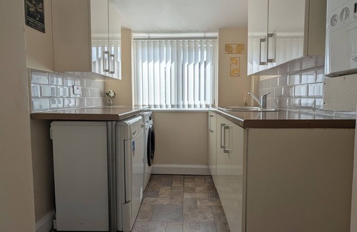 Garden City Casa | Home from home for travelling workers near Deeside and Chester