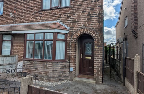 Garden City Casa | Home from home for travelling workers near Deeside and Chester