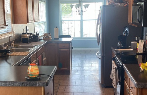 Greenville Casa | Home From Home Get Away- 3 Bed 2 Bath- 1 Acre of Land