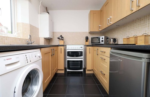 Quedgeley Casa | Perfecto hogar desde casa, capacidad para 6