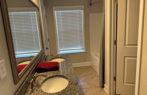 Clemson Casa | Home Game Weekender in Clemson - Spacious 5 Bed/4 Bath
