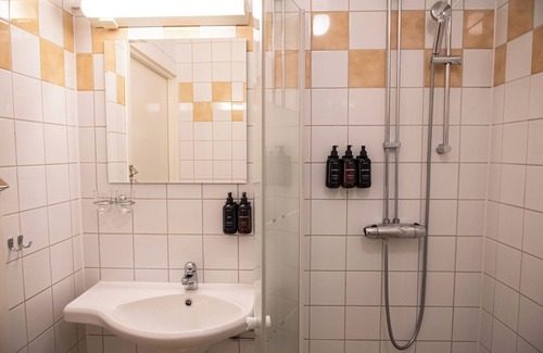 Vasteras Hotel | Home Hotel Etage