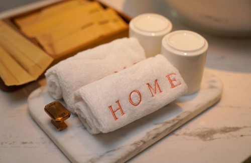 Phu Nhuan Hotel | HOME Hotel