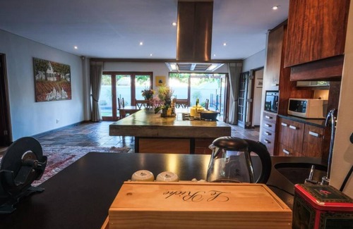 Die Boord Casa | Home in Cape Town-The Homestead