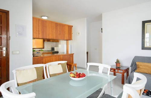 Mozaga Casa | Céntrica casa con una huerta de hortalizas, terraza, vistas a la montaña y Wi-Fi