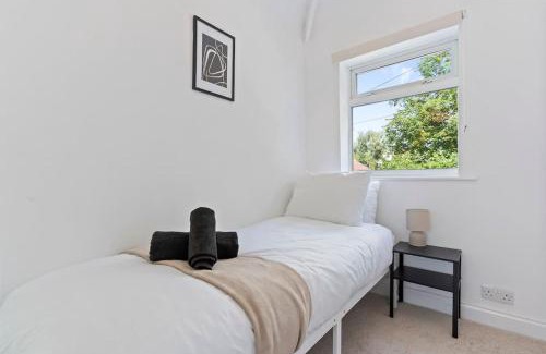 Great Barr Casa | Home in Great Barr by Halo