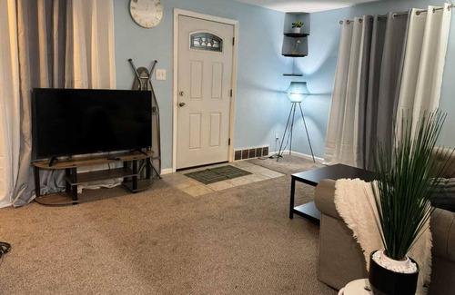 North Versailles Casa | Home in greater Pittsburgh, 3 Bed 1 Bath