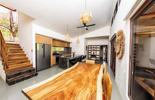 Playa Colorado Casa | Home In Hacienda Iguana, walk to the beach