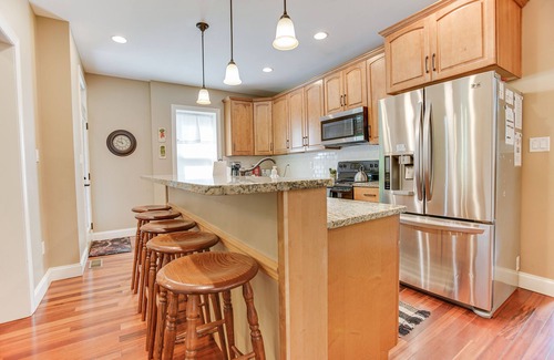 Paradise Casa | Home in Paradise w/ HOT TUB, Jacuzzi + Fire Pit!