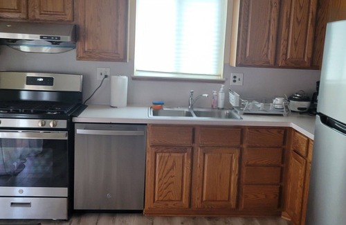Sterling Heights Casa | Spacious 4-bedroom house in brilliant Sterling Heights with AC, WiFi
