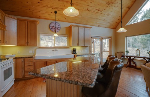 Angel Fire Casa | Home in the Woods with a Spacious Deck