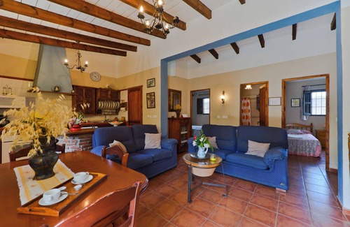 El Borge Casa | Casa En Montañas Tranquilas Con Piscina, Terraza, Jardín Y Wi-Fi
