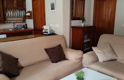 El Borge Casa | Casa En Montañas Tranquilas Con Piscina, Terraza, Jardín Y Wi-Fi