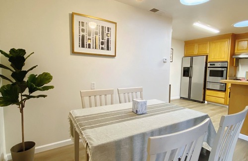 Union City Casa | Home in Union City