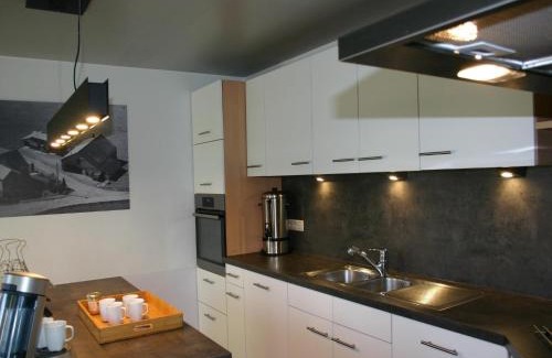 Petit-Thier Casa | Home in Vielsalm with Sauna