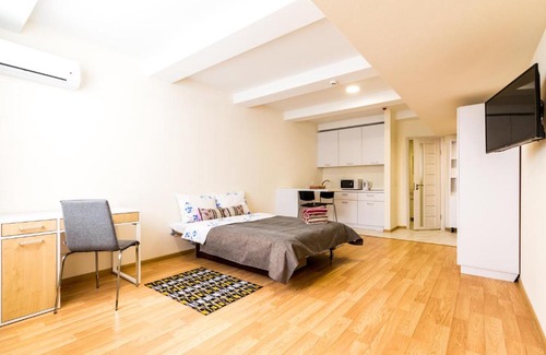 Solomjanskyj Apartamento | Home Inn