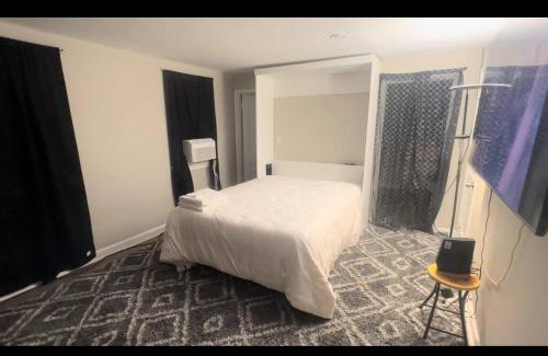 Malden Apartamento | Home near Airport & City