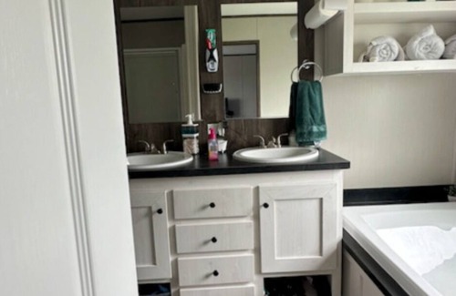Del Valle Casa | Home near Austin-Airport/COTA/Tesla
