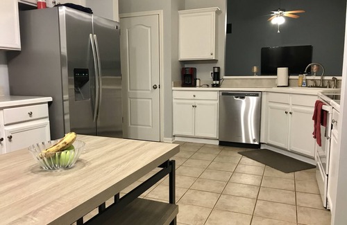 Hoschton Casa | HOME NEAR CHATEAU ELAN/UGA/LAKE LANIER/MICHELIN ROAD ATLANTA/ATLANTA DRAGWAY