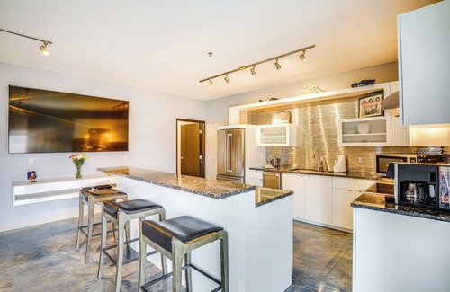 Elkhart Lake Condominio | Home Near Road America & Elkhart Lake