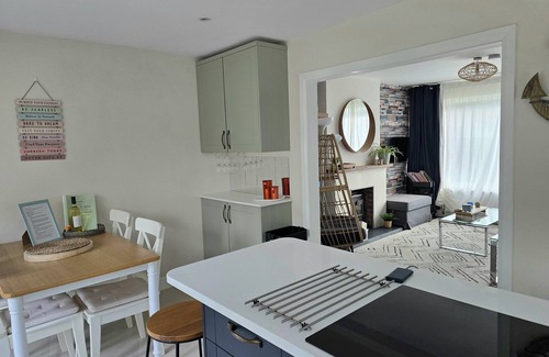 New Forest District Casa | Home near the new forest with a large garden and super king beds!