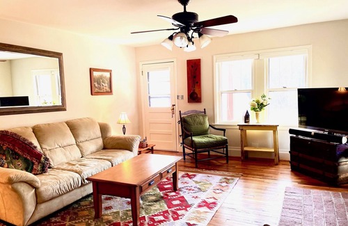 Burnsville Casa | Home on 10 Acres - Easy Access - SUPER CLEAN - Burnsville - Pensacola