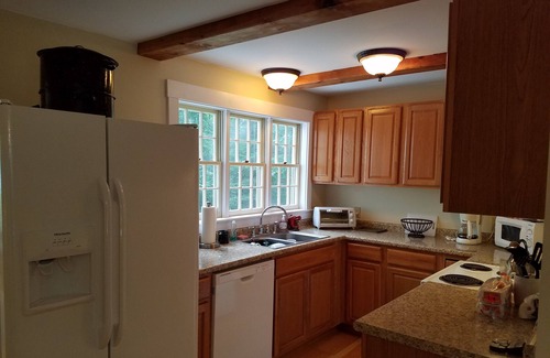 Bremen Casa | Hermosa casa en McCurdy Pond con un entorno tranquilo-2 de septiembre al 15 de noviembre $ 200 / noche