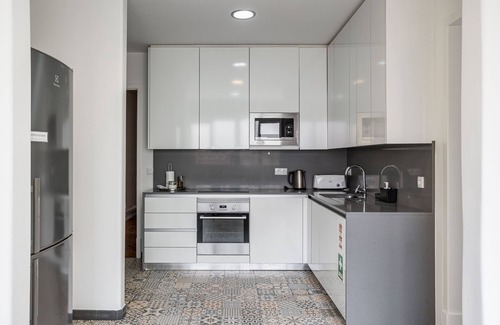 Alto do Pina Apartamento | Home Out 4D - Apartamento en el centro de la ciudad con estacionamiento