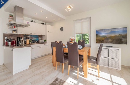 Korswandt Casa | Home port on lakes & sea - Modern vacation home in Korswandt with large garden