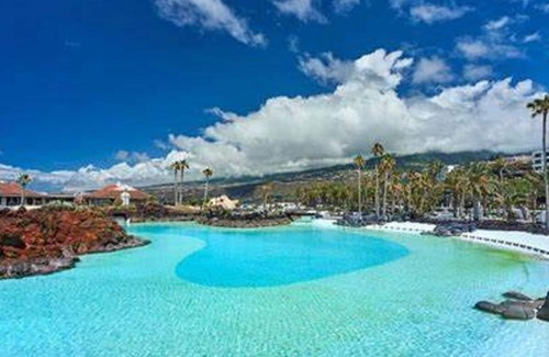Almaraz Condominio | Home Radazul sea View apartament & wifi Free