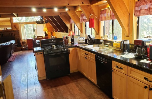 Bear Valley Casa | HOME RUN - Experience Year-Round Bliss at our Bear Valley Ski Retreat!