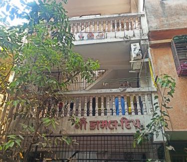 Surat Casa | Home Stay - Maa Kaamal Deep