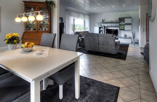 Niederkruechten Apartamento | Home Suite Home cerca de la frontera NL
