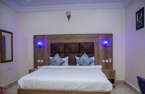 Owerri Hotel | Home Suites and Resort